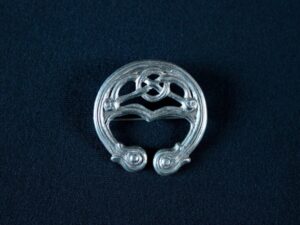 Alexander Ritchie silver brooch